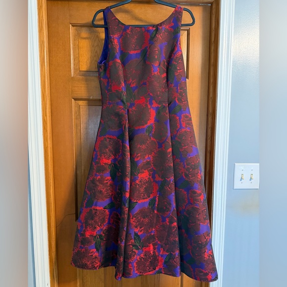 Adrianna Papell Dresses & Skirts - Floral Sleeveless Dress
